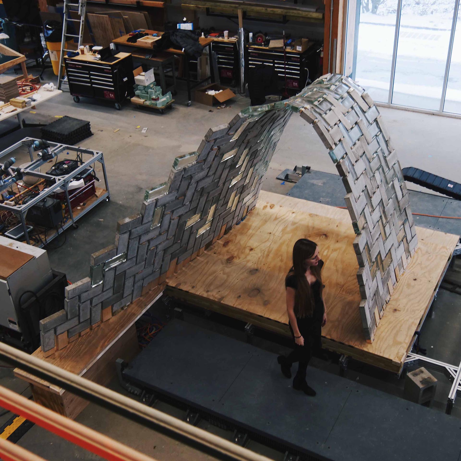 project in collaboration with Skidmore Owings & Merrill and Form Finding Lab Princeton, (with support of Glass and Transparency Research Group at TU Delft, Universidad de Alcalá, the Timbrel Vault Workshop, Global Robots, and Poesia Glass). Image credit: Shenhan Zhu